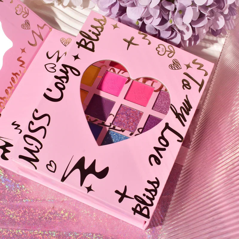 BLISS MOMENT: 40-COLOR EYESHADOW & LIPSITCK MAKEUP SET - ZIOR