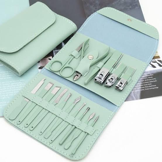16 PCs Nail Clipper/Manicure & Pedicure Kit - ZIOR